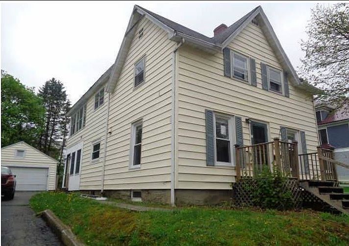 1st image of 437 Superior St