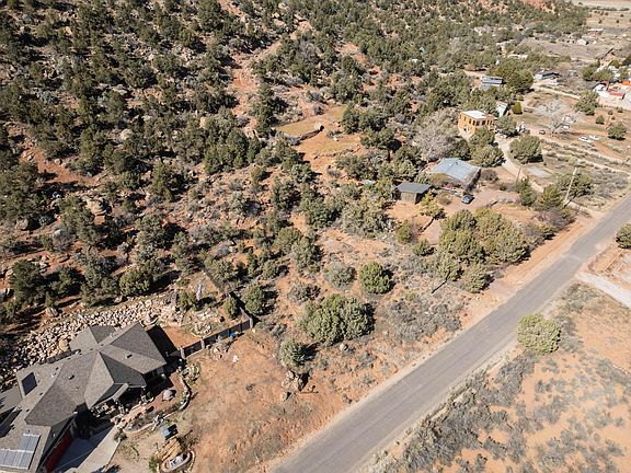 4th image of 1537 N Apple Valley Way