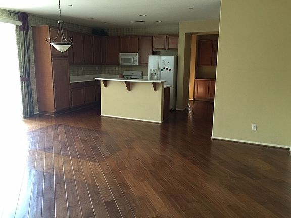 3rd image of 10892 Sinclare Cir
