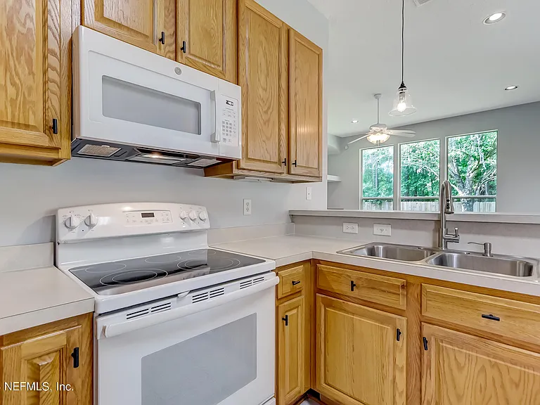 12197 Ripken Cir N — Photo 18