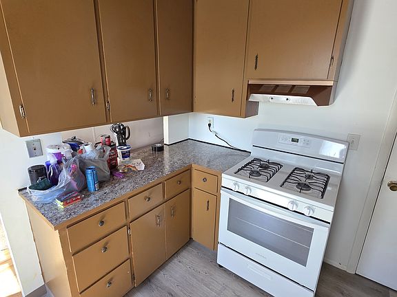 2nd image of 1257 Northfield Dr NE