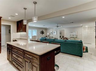 5607 Rutherglenn Dr, Houston, TX 77096