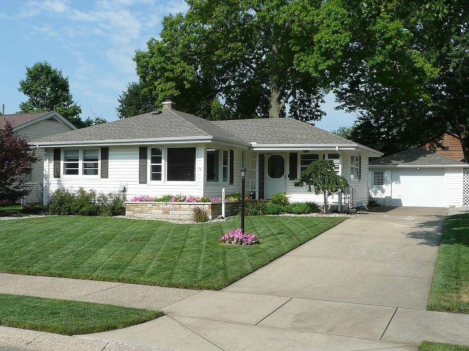 1st image of 133 Manor Dr