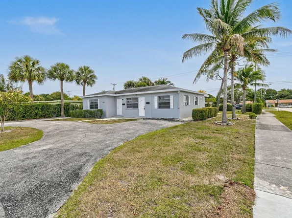 652 Bayberry Dr, West Palm Beach, FL 33403
