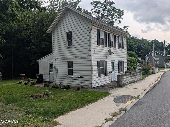 2nd image of 733 N Spring St