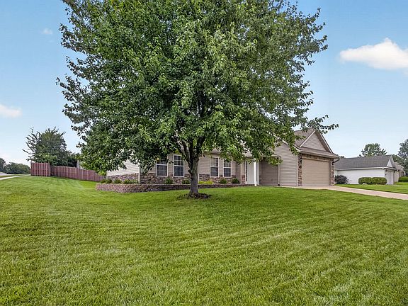 2nd image of 3901 Jungle Tree Dr
