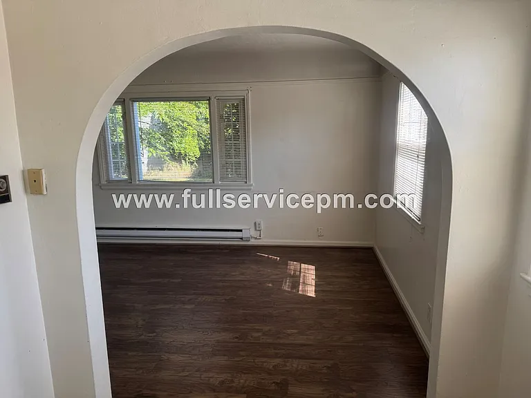 3124 Colby Ave — Photo 5