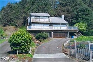 1st image of 7544 NE Neptune Dr