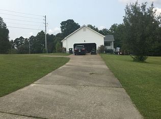 39 Pinewood Dr, Rock Spring, GA 30739