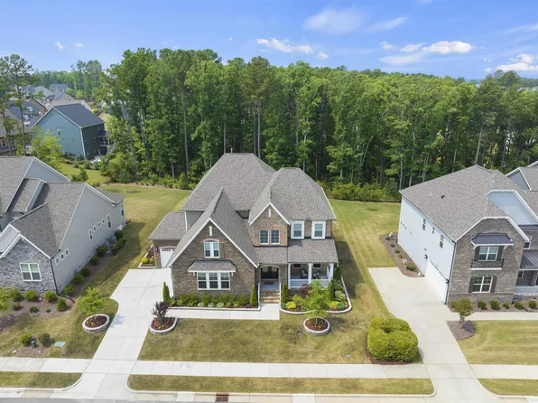 817 Reigh Count Pl, Cary, NC 27519