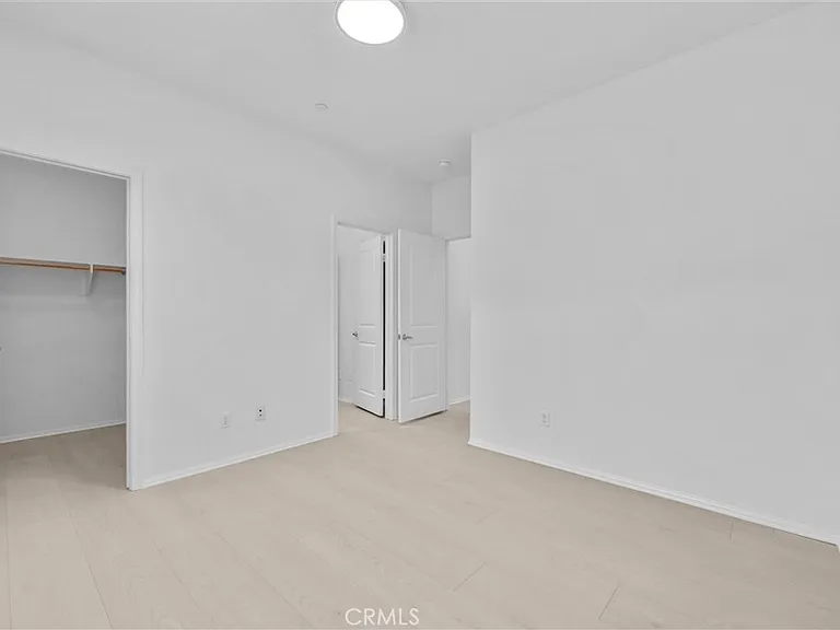 2969 Villa Catalonia Cir — Photo 17