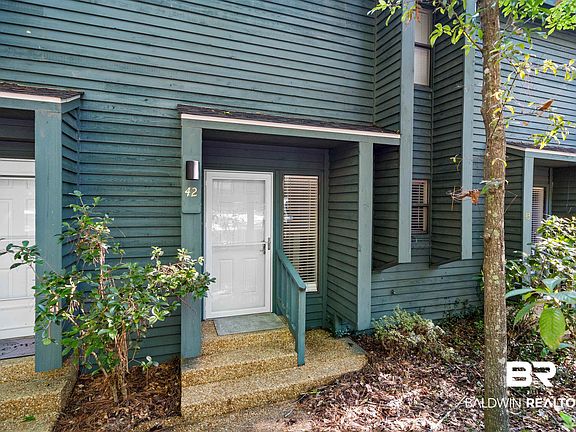 2nd image of 42 Summer Oaks Dr