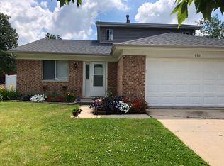 6901 Red Bud Ln, Woodridge, IL 60517