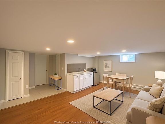 5th image of 9260 Arncliffe Ct