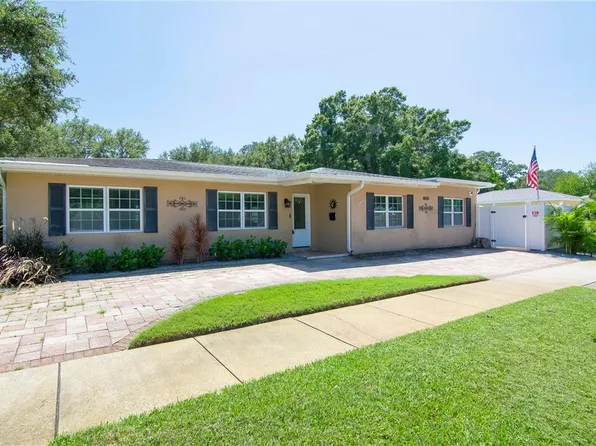 8050 28th Ave N, Saint Petersburg, FL 33710