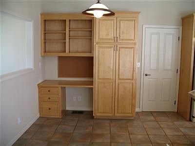 4th image of 1318 Vintage Way