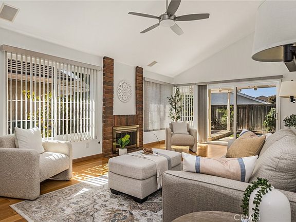 5th image of 6 Whitecloud