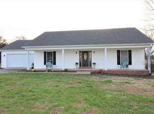 389 Elmwood Dr, Auburn, KY 42206