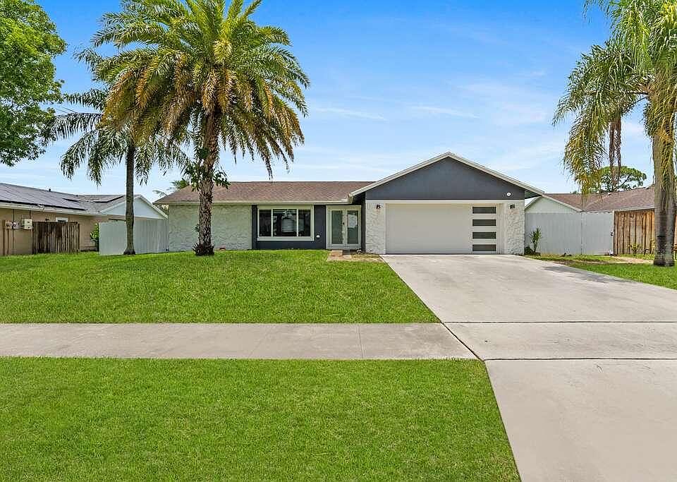 1st image of 112 Parkwood Drive