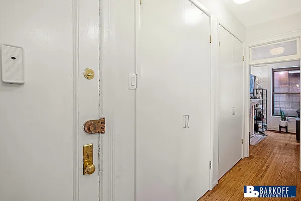 Rented by Barkoff Residential  | media 16