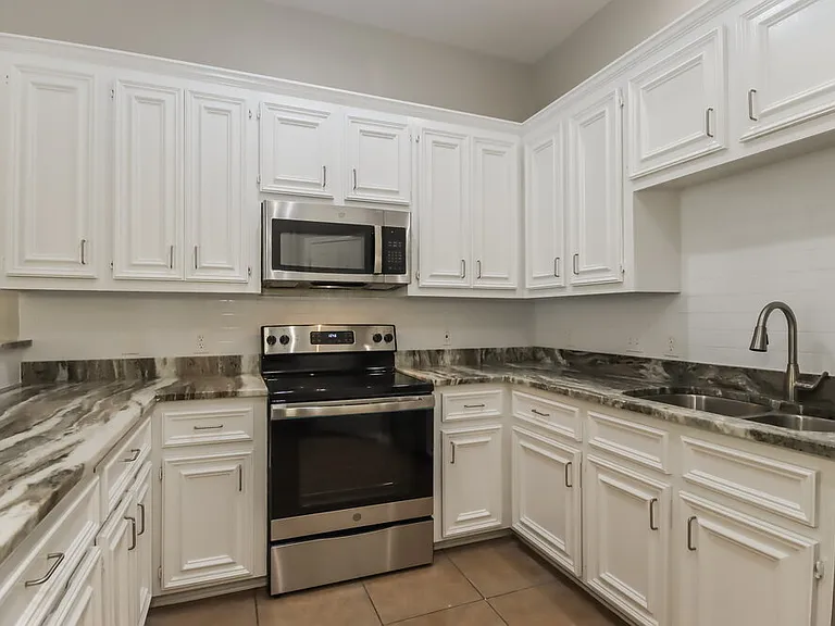 15823 Scenic Water Dr — Photo 5