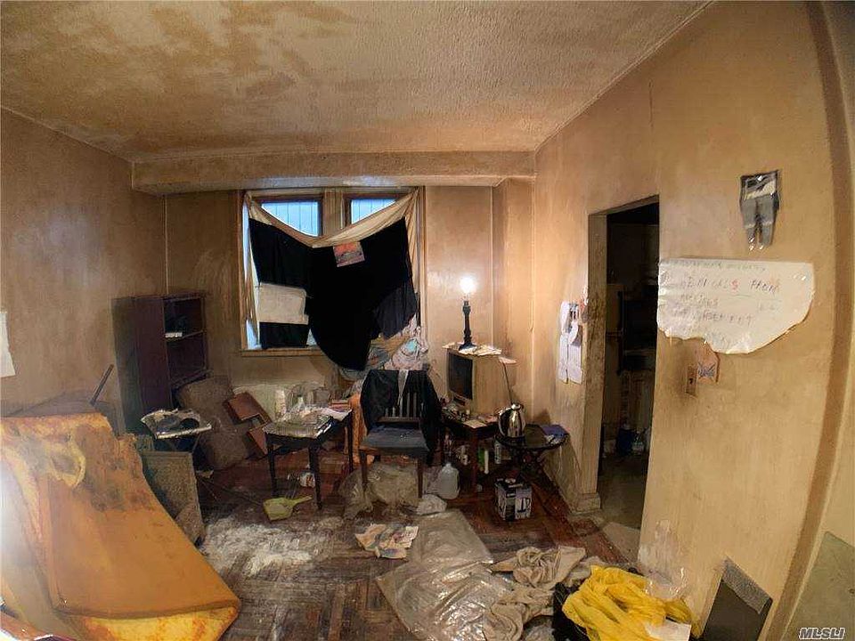1st image of 4823 42nd St APT 1J