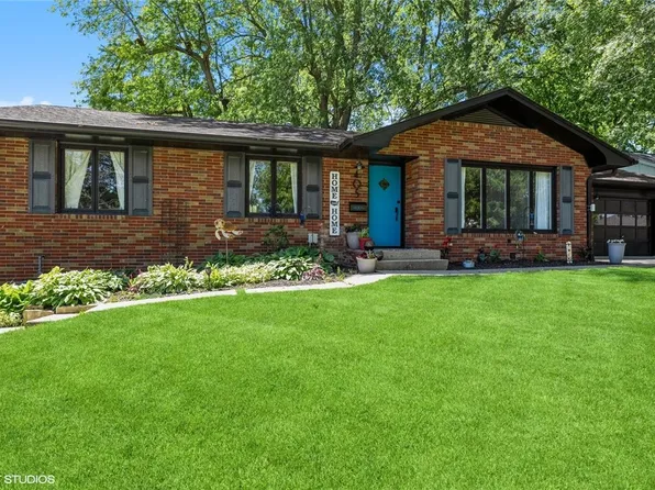 405 Lincoln St, Pella, IA 50219