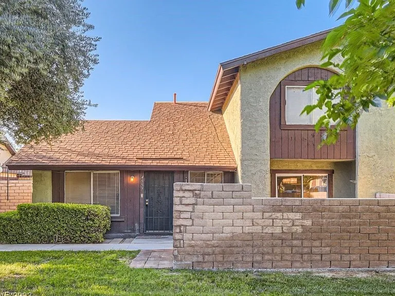 4557 Sirius Ave — Photo 7