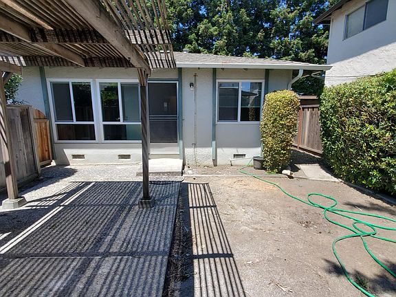 3rd image of 66 Monroe St APT C
