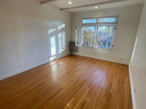 (undisclosed Address), Beverly Hills, CA 90212