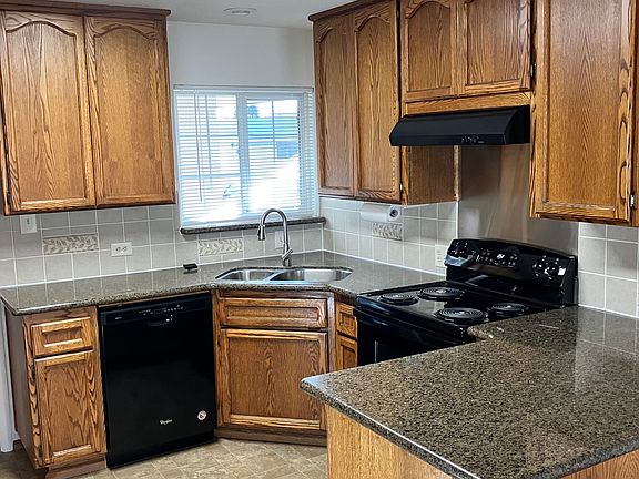 4th image of 3711 Lusk Dr