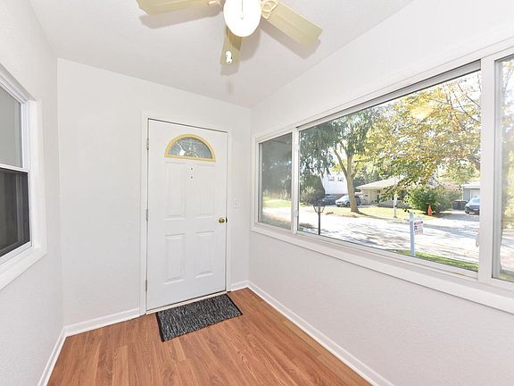 3rd image of 1222 S 118th STREET