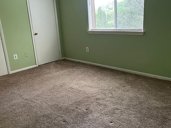 5th image of 3360 Hewitt Ave APT 201