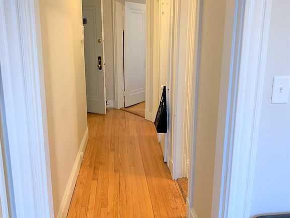 5th image of 172 Maple St APT 110