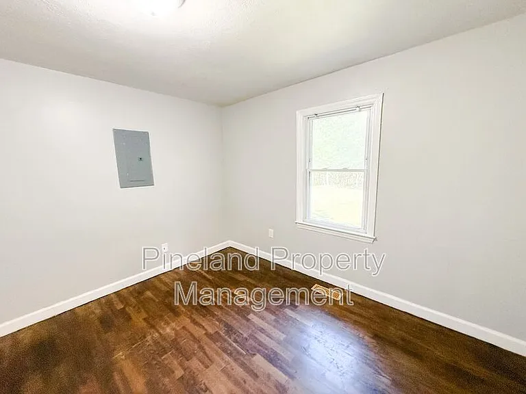 5124 Palmetto Ln — Photo 7