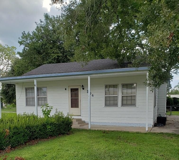 1st image of 204 S Louisiana Ave