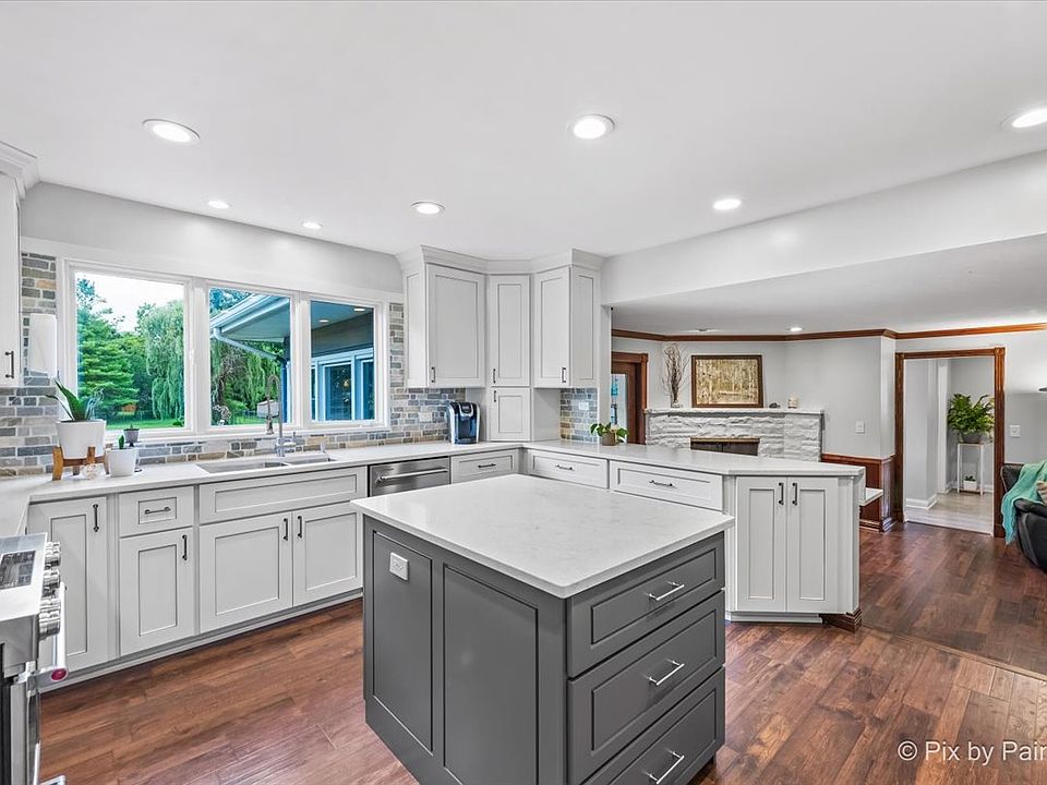 2348 Country Knoll Ln, Elgin, IL 60123 Zillow