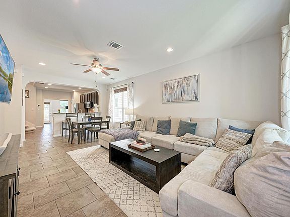 2nd image of 1325 Central Park Ct