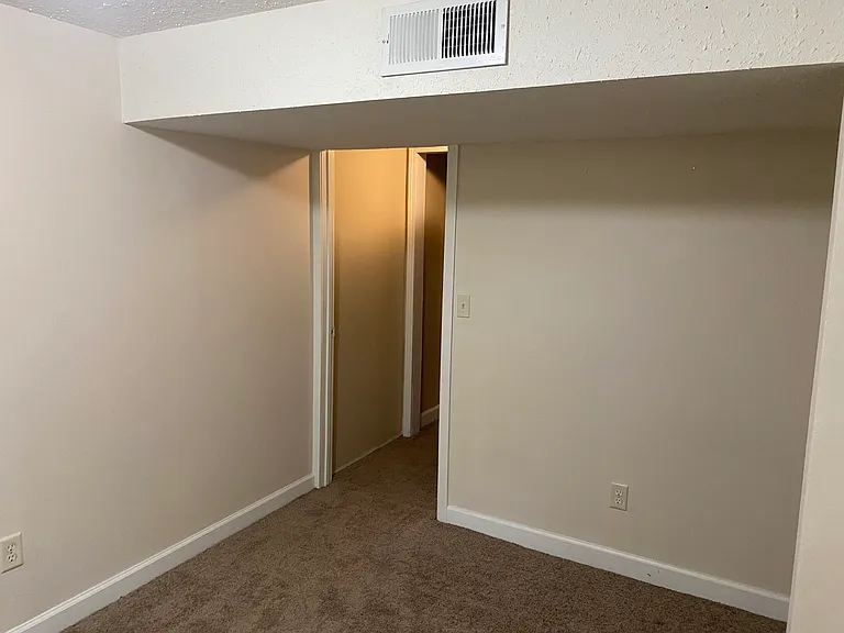 10610 Johnson Cir #10610 — Photo 18