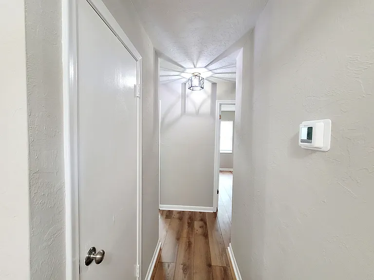 3116 W University Ave — Photo 24