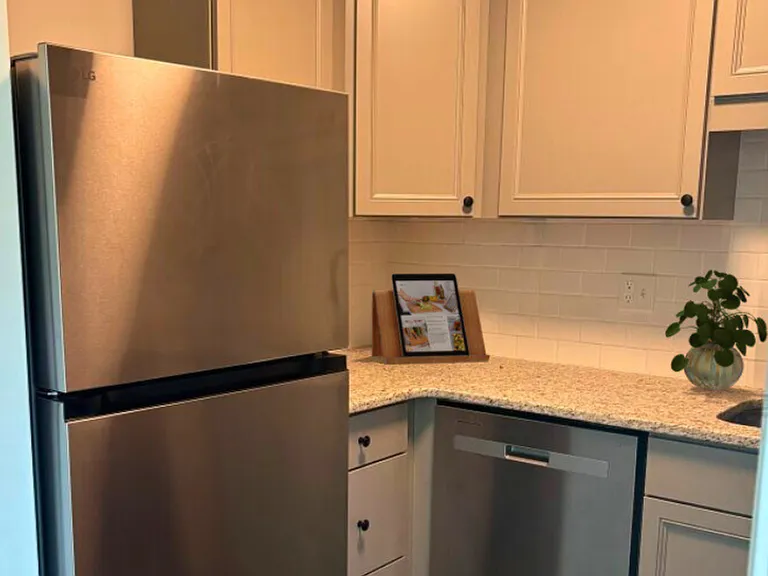 Meadowood Apartments — Photo 29