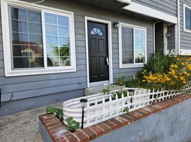 426 E Imperial Ave, El Segundo, CA