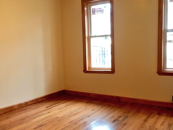 3rd image of 5111 Skillman Ave #2F