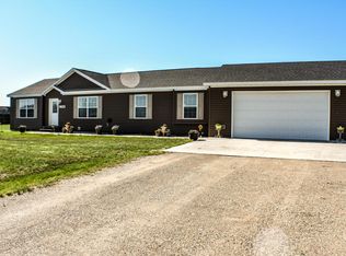 13342 Prairie Meadow St, Williston, ND 58801