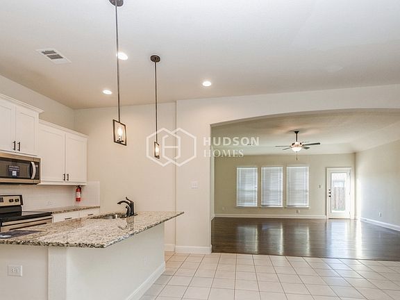 3rd image of 238 Buckskin Dr