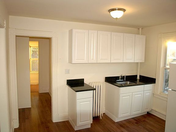 Upstairs EIK