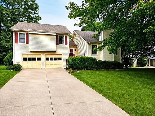 989 Gate Post Ln Photo 1