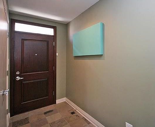 3rd image of 2649 N Hermitage Ave #G80