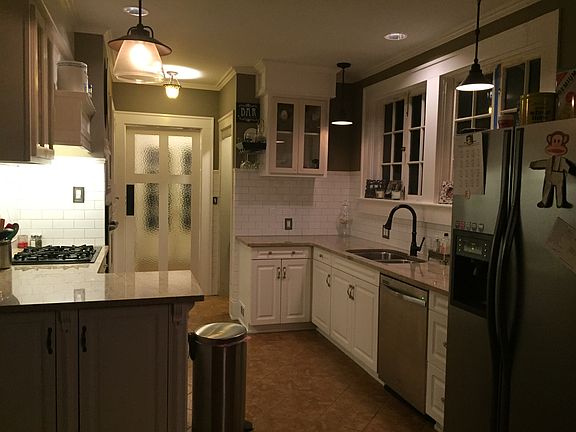 3rd image of 498 S Irwin Ave
