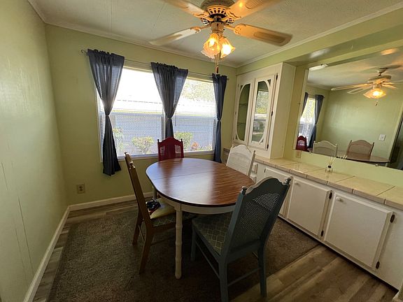3rd image of 2742 Vine Ln